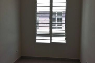 Puncak Alam cluster Semi D for Sale!