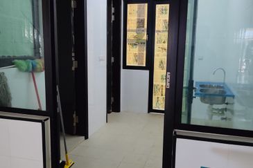 Duta Villa, Setia Alam