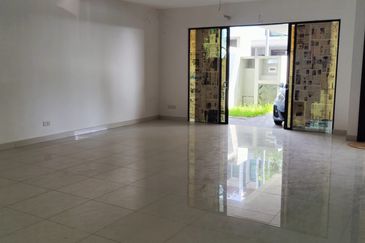 Duta Villa, Setia Alam