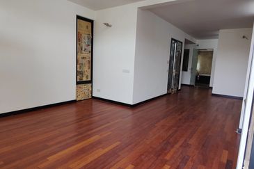 Duta Villa, Setia Alam