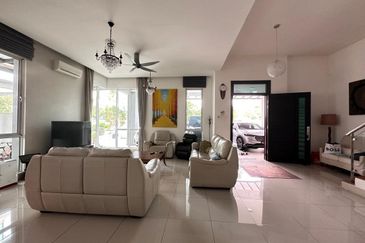 Villa Heights @ Equine Park