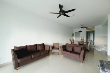 A'marine Lakeside Condominium