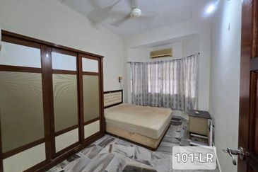 Taman Tepi Sungai ( Taman Teluk Pulai Indah )