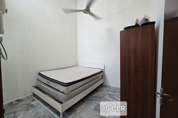 Taman Tepi Sungai ( Taman Teluk Pulai Indah )