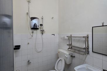 Taman Tepi Sungai ( Taman Teluk Pulai Indah )