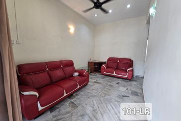 Taman Tepi Sungai ( Taman Teluk Pulai Indah )