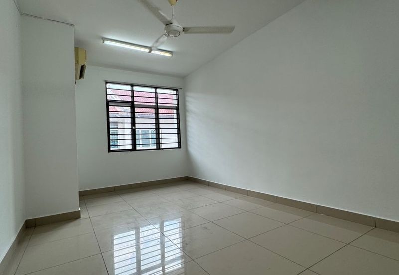 Taman Ehsan Jaya, Pendamaran