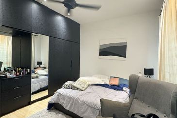 Saron @Bandar Bukit Raja