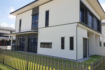 Dremien @ Eco Ardence