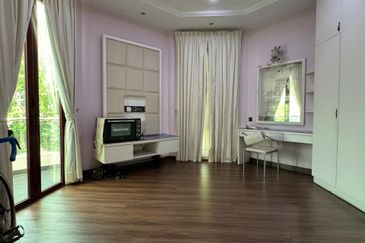 Canal Gardens, Kota Kemuning