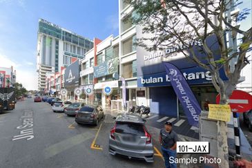 Alam Avenue 1