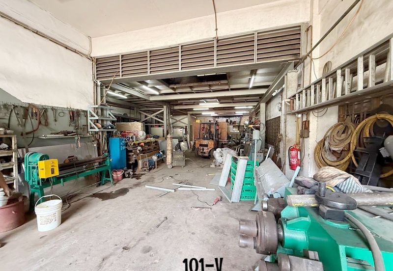 Batu 5 1/2, Off Jalan Meru