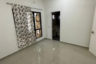 Taman Pendamar Permai, Port Klang Double Storey Town House [BRAND NEW UNIT] FOR RENT