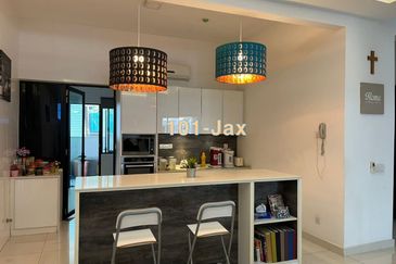 Duta Villa, Setia Alam