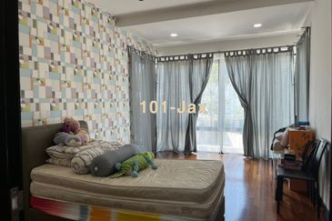 Duta Villa, Setia Alam