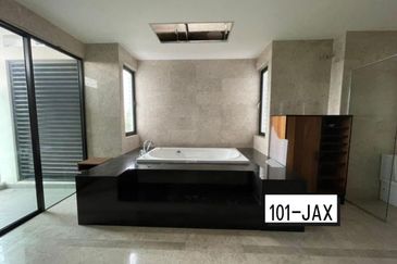 Duta Villa, Setia Alam