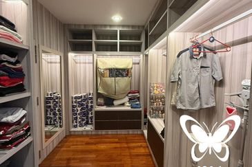 Duta Villa, Setia Alam