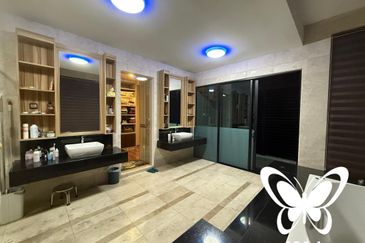 Duta Villa, Setia Alam