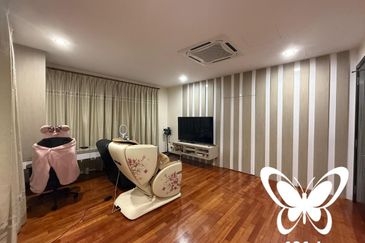 Duta Villa, Setia Alam