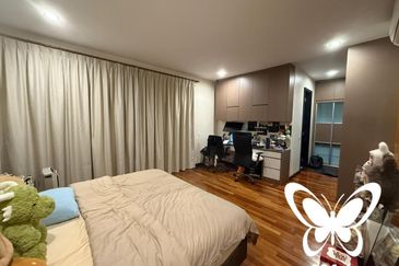 Duta Villa, Setia Alam