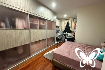 Duta Villa, Setia Alam