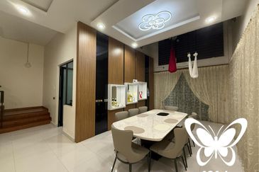 Duta Villa, Setia Alam