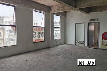 Jalan Raja Bot, Klang 4 Storey Corner Commercial Building [VALUE BUY]
