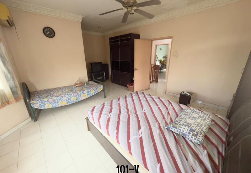 Taman Teluk Gedung Indah