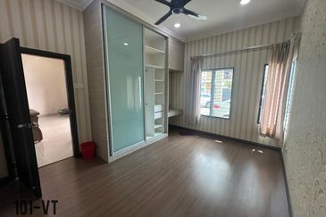 Duta Villa, Setia Alam