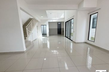 Setia Alam Setia Utama 1