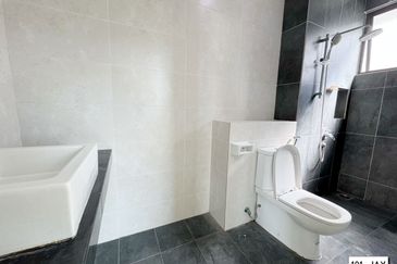 Setia Alam Setia Utama 1