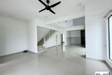 Setia Alam Setia Utama 1