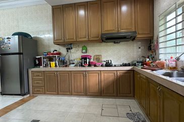 Taman Tepi Sungai ( Taman Teluk Pulai Indah )