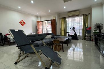 Taman Tepi Sungai ( Taman Teluk Pulai Indah )