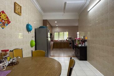 Taman Tepi Sungai ( Taman Teluk Pulai Indah )