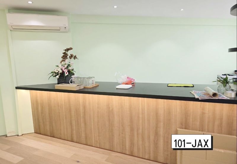 Jalan Raja Bot Klang (Near Restoran Boston) 4 Storey + Roof Top Corner Commercial Building [FOR RENT]