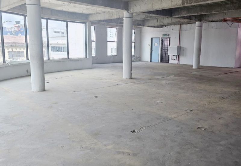 Jalan Raja Bot Klang (Near Restoran Boston) 4 Storey + Roof Top Corner Commercial Building [FOR RENT]