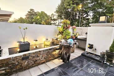 Setia Indah 9, Setia Alam