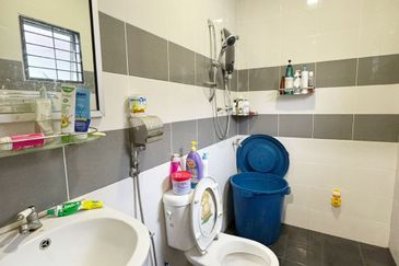 Jalan Makyong, Bandar Bukit Raja