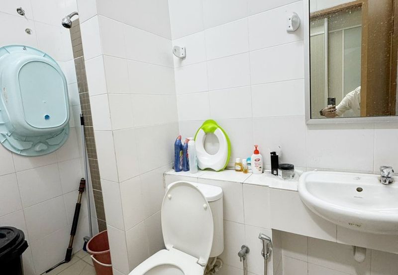 Jalan Makyong, Bandar Bukit Raja