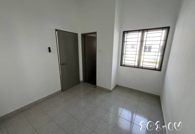 Halya @ Daunan Worldwide