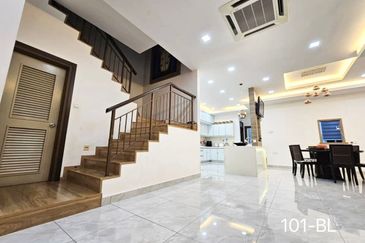 Setia Indah 9, Setia Alam