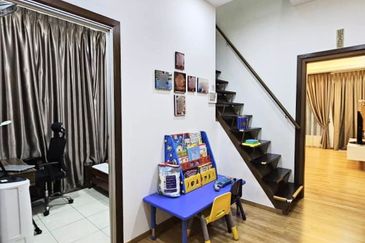 Setia Indah 9, Setia Alam