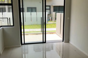 Dalia Residences @ Tropicana Aman