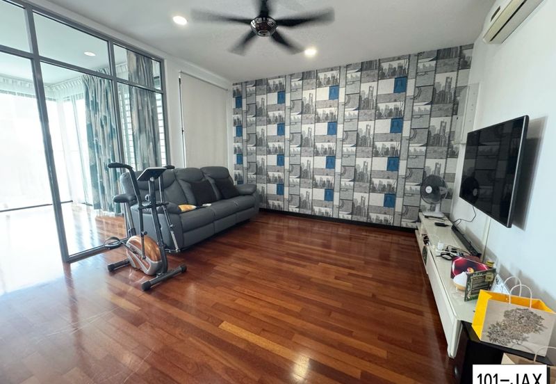 Duta Villa, Setia Alam