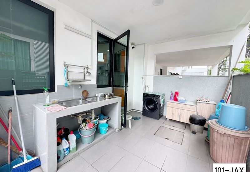 Duta Villa, Setia Alam