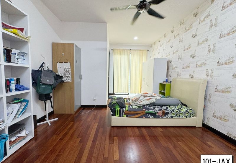 Duta Villa, Setia Alam