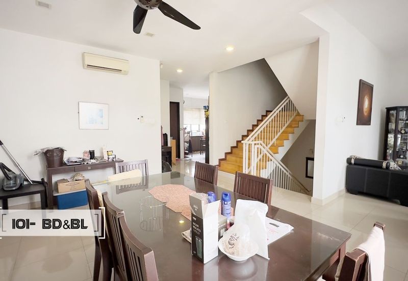 [VALUE BUY] WITH PRIVATE GARAGE!!! Maple Terrace, Denai Alam Triple Storey Superlink House