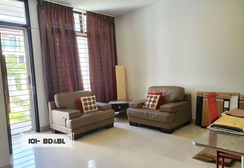 [VALUE BUY] WITH PRIVATE GARAGE!!! Maple Terrace, Denai Alam Triple Storey Superlink House