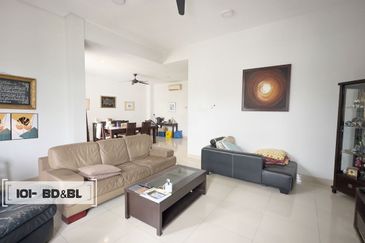 [VALUE BUY] WITH PRIVATE GARAGE!!! Maple Terrace, Denai Alam Triple Storey Superlink House